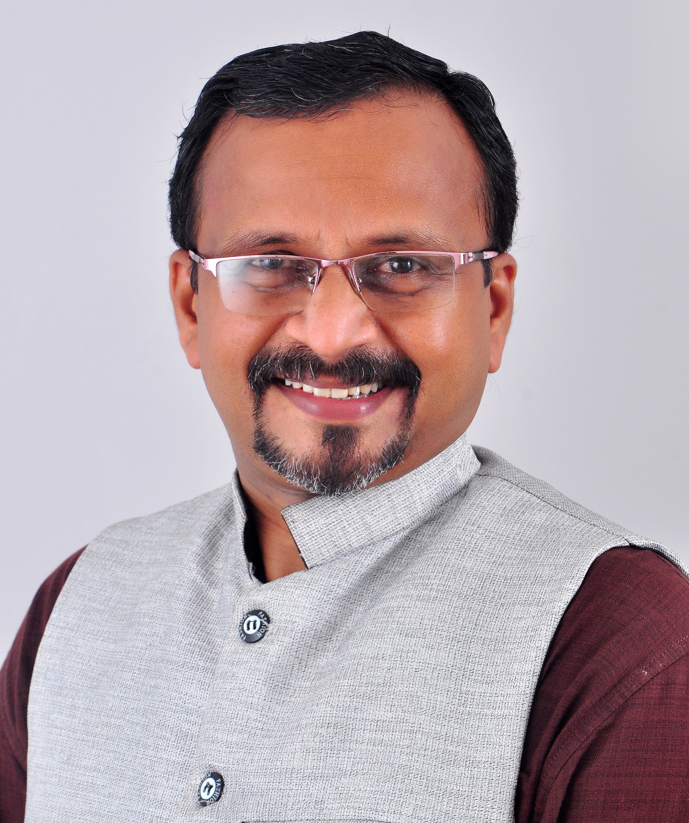 Dr Jayaraj K